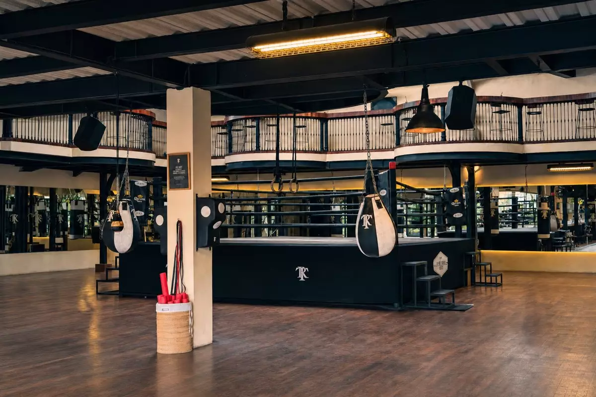 The Ring Bali gym floor and boxing ring