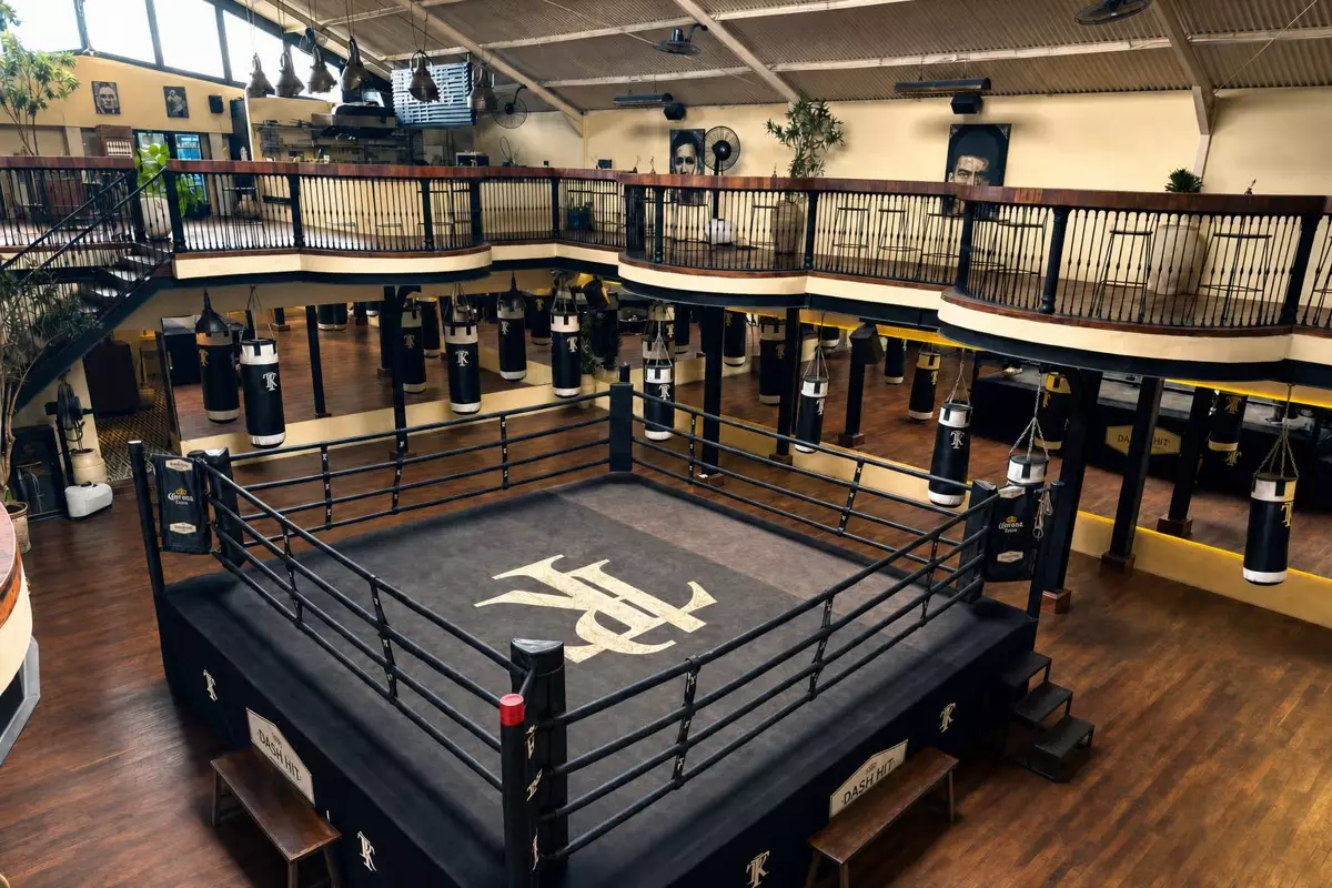 The Ring Bali ring and heavy bag area